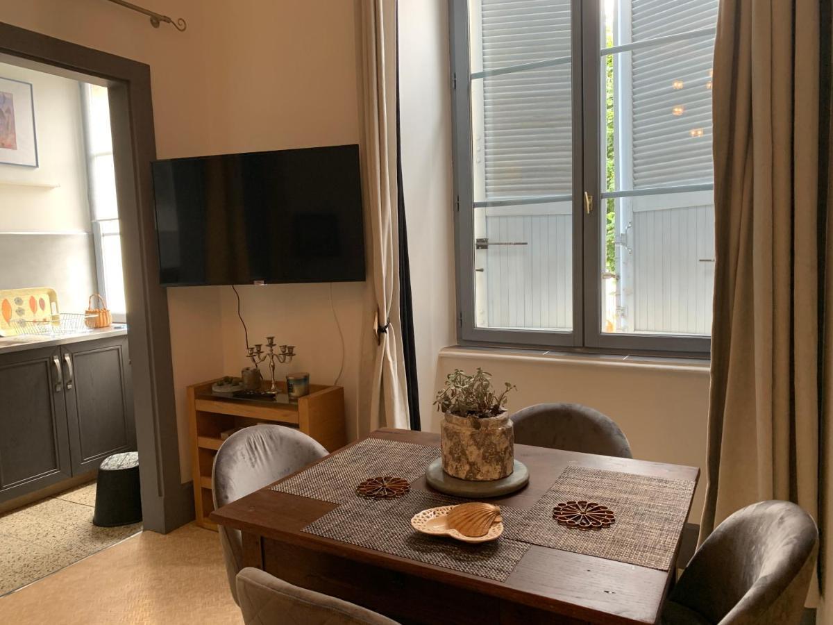 La Cour Pavee, T2 Lumineux, Cosy, Confort 55 M2 Saint-Léonard-de-Noblat Екстериор снимка